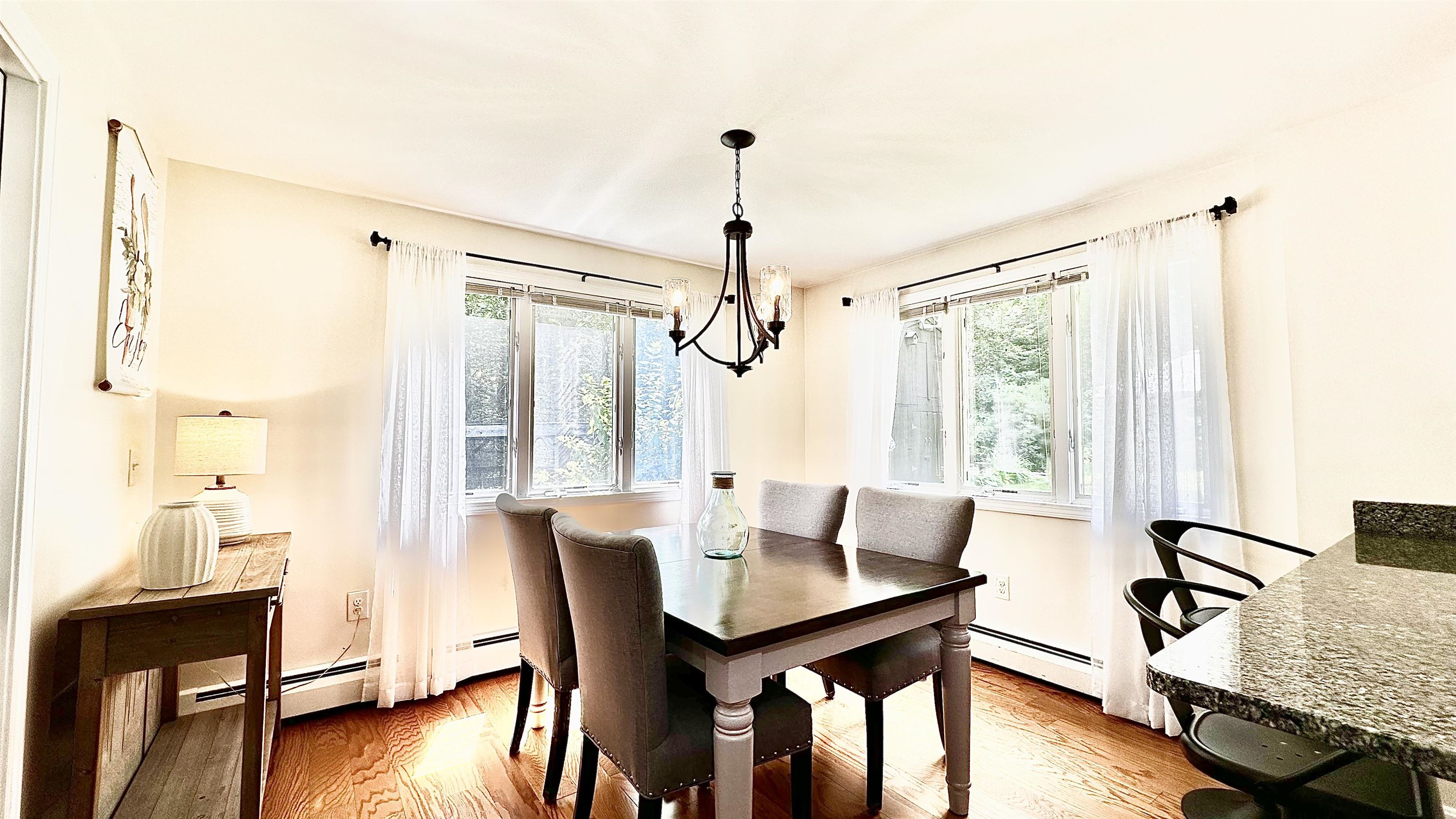 Somersworth, New Hampshire 03878, United States, 3 Bedrooms Bedrooms, ,2 BathroomsBathrooms,Residential,Pending,184951