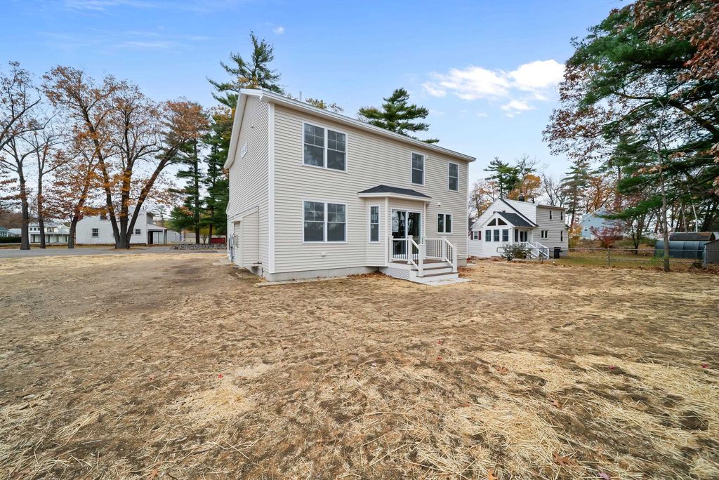 Photo of 46 Geneva Street, Manchester, NH 03102 (MLS # 5068819)
