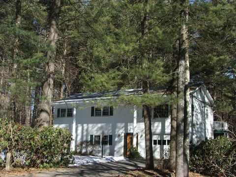 Photo of 1 Dumont Road, Hudson, NH 03051 (MLS # 5072790)