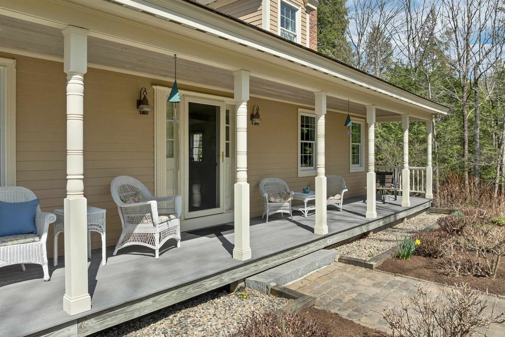 Photo of 1 River Heights Road, Tuftonboro, NH 03816 (MLS # 5085883)