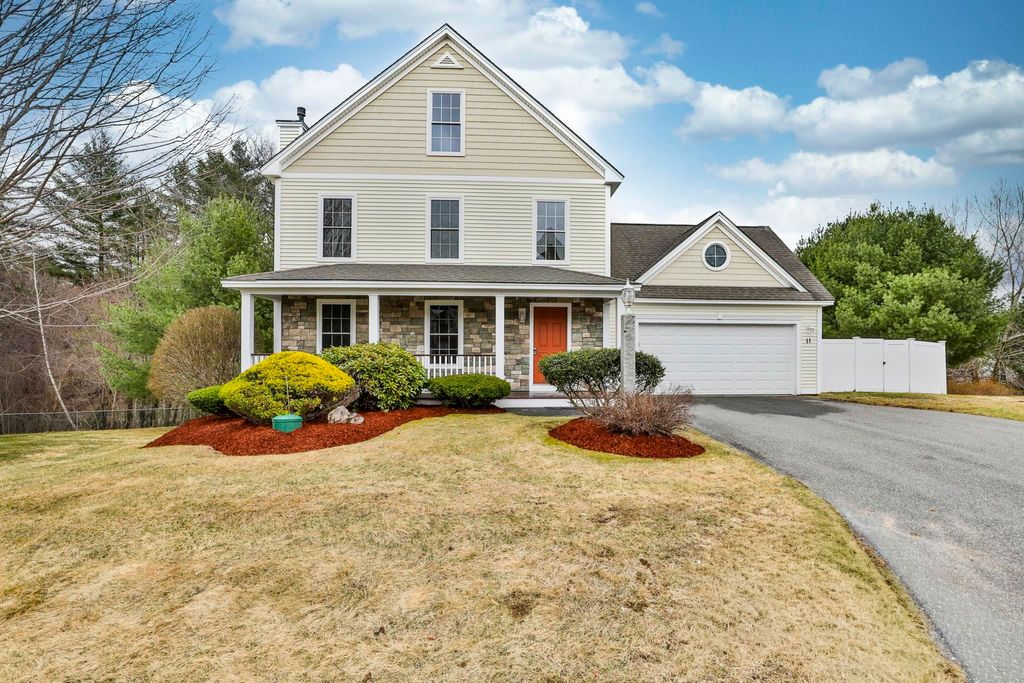 Photo of 11 Tavernier Way, Manchester, NH 03109 (MLS # 5075891)