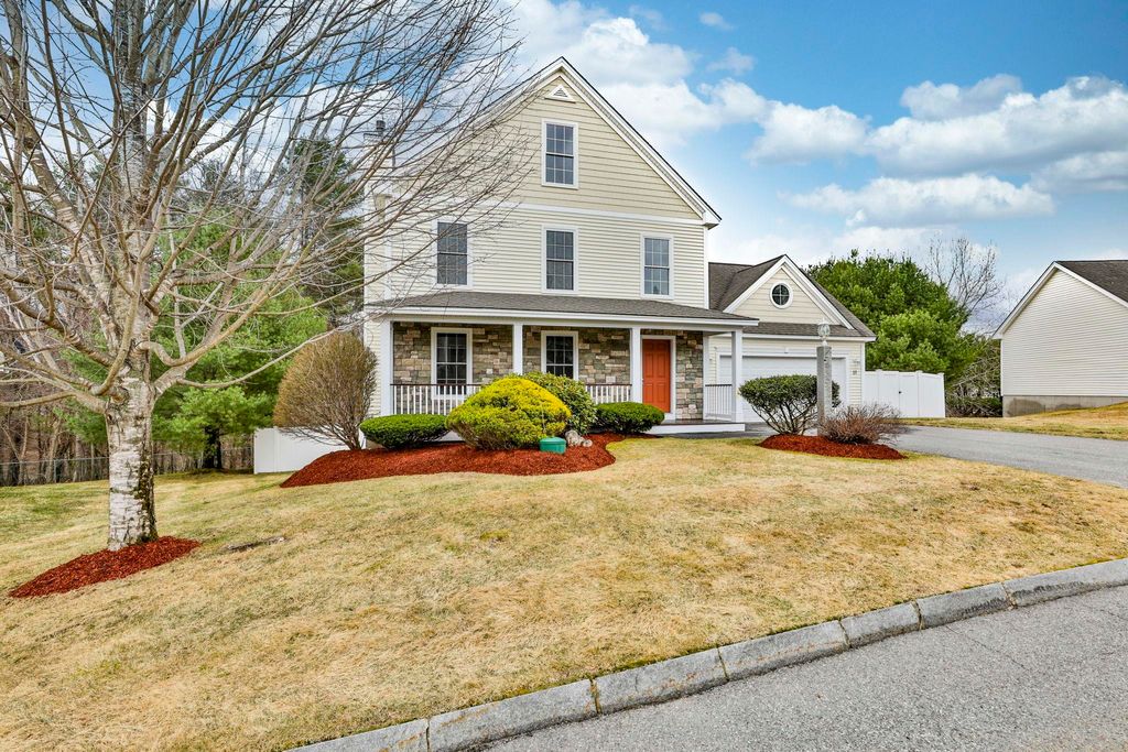 Photo of 11 Tavernier Way, Manchester, NH 03109 (MLS # 5075891)