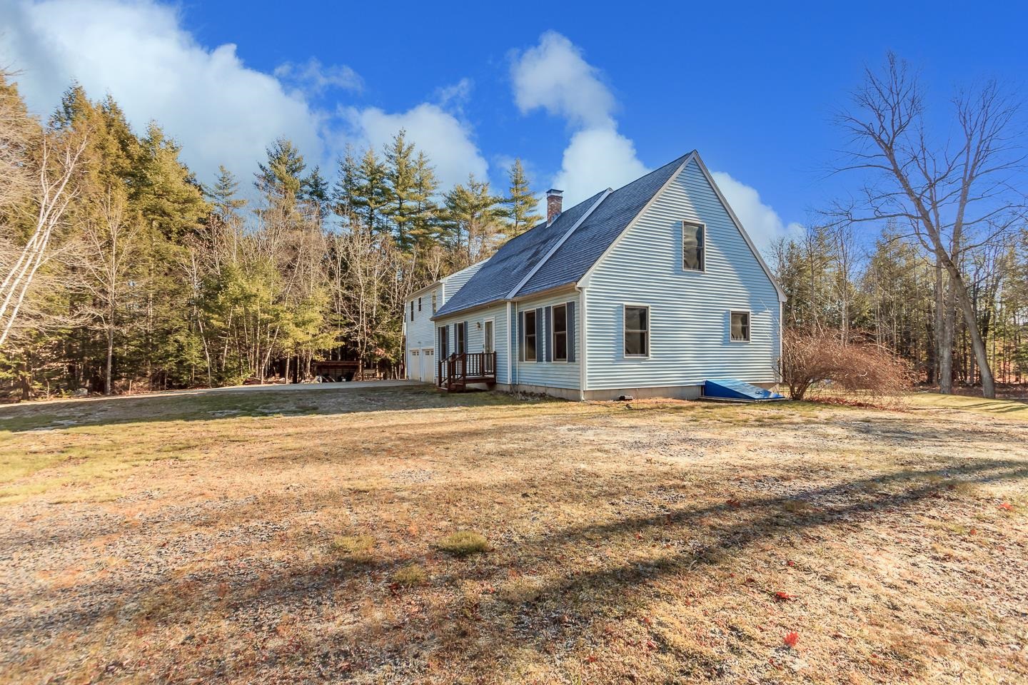 Bow, New Hampshire 03304, United States, 6 Bedrooms Bedrooms, ,4 BathroomsBathrooms,Residential,Pending,18548