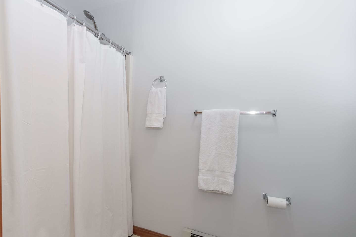 Bow, New Hampshire 03304, United States, 6 Bedrooms Bedrooms, ,4 BathroomsBathrooms,Residential,Pending,18548