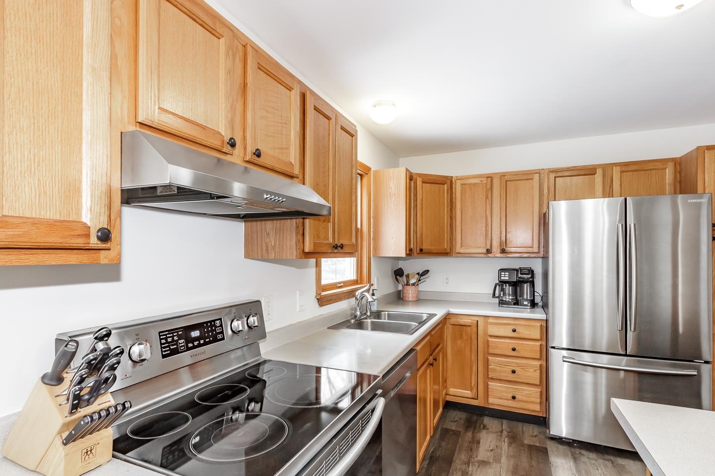 Bow, New Hampshire 03304, United States, 6 Bedrooms Bedrooms, ,4 BathroomsBathrooms,Residential,Pending,18548