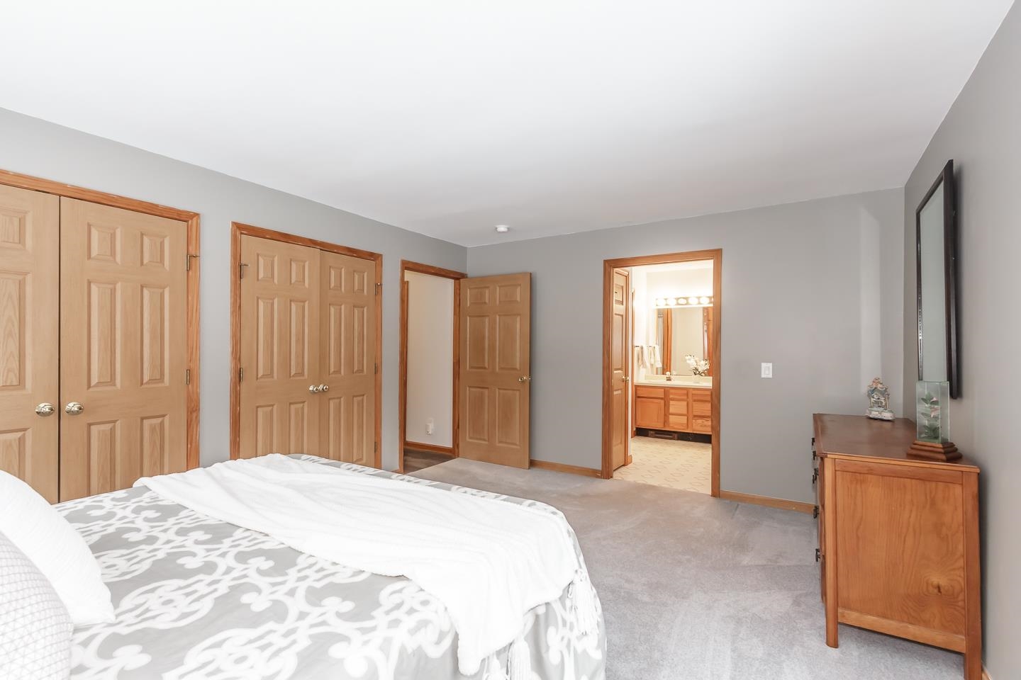 Bow, New Hampshire 03304, United States, 6 Bedrooms Bedrooms, ,4 BathroomsBathrooms,Residential,Pending,18548