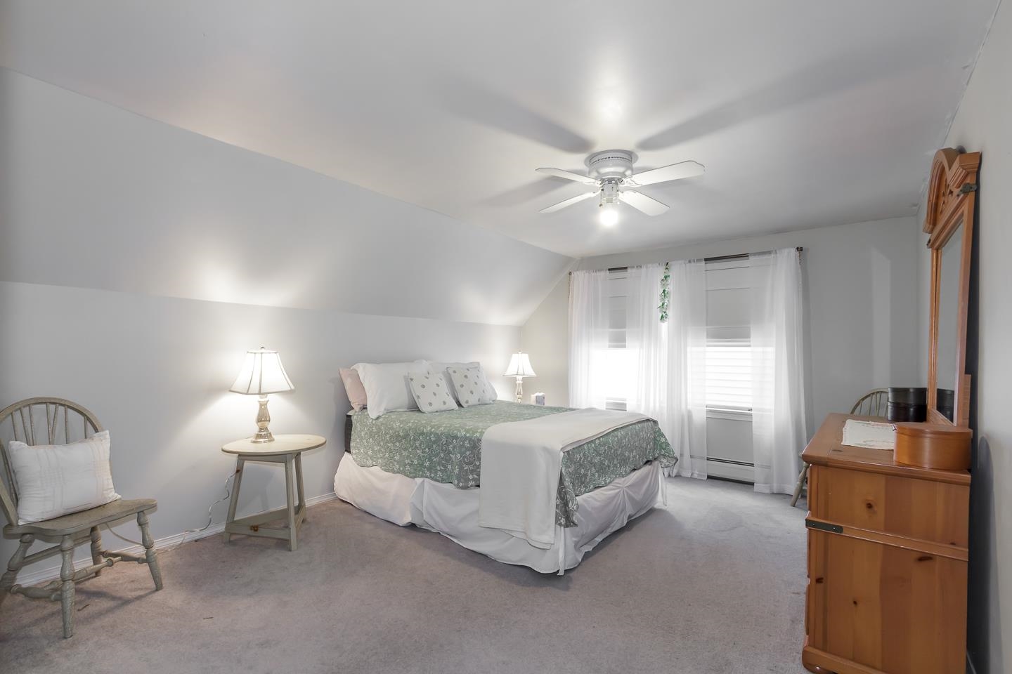 Bow, New Hampshire 03304, United States, 6 Bedrooms Bedrooms, ,4 BathroomsBathrooms,Residential,Pending,18548