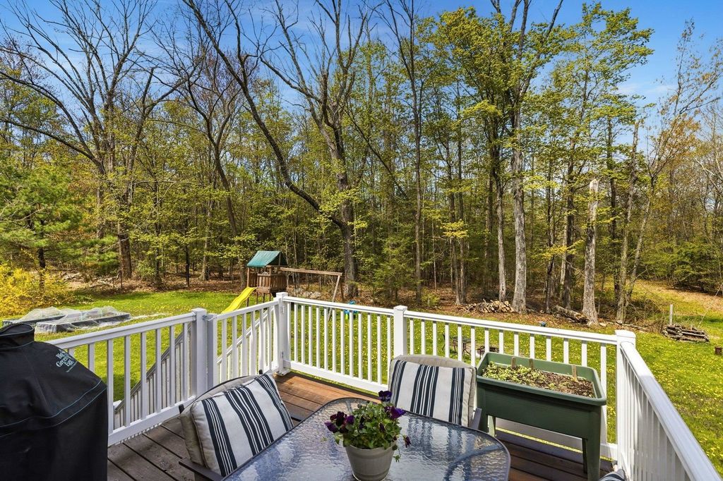 Photo of 109 Langford Road, Raymond, NH 03077 (MLS # 5088685)