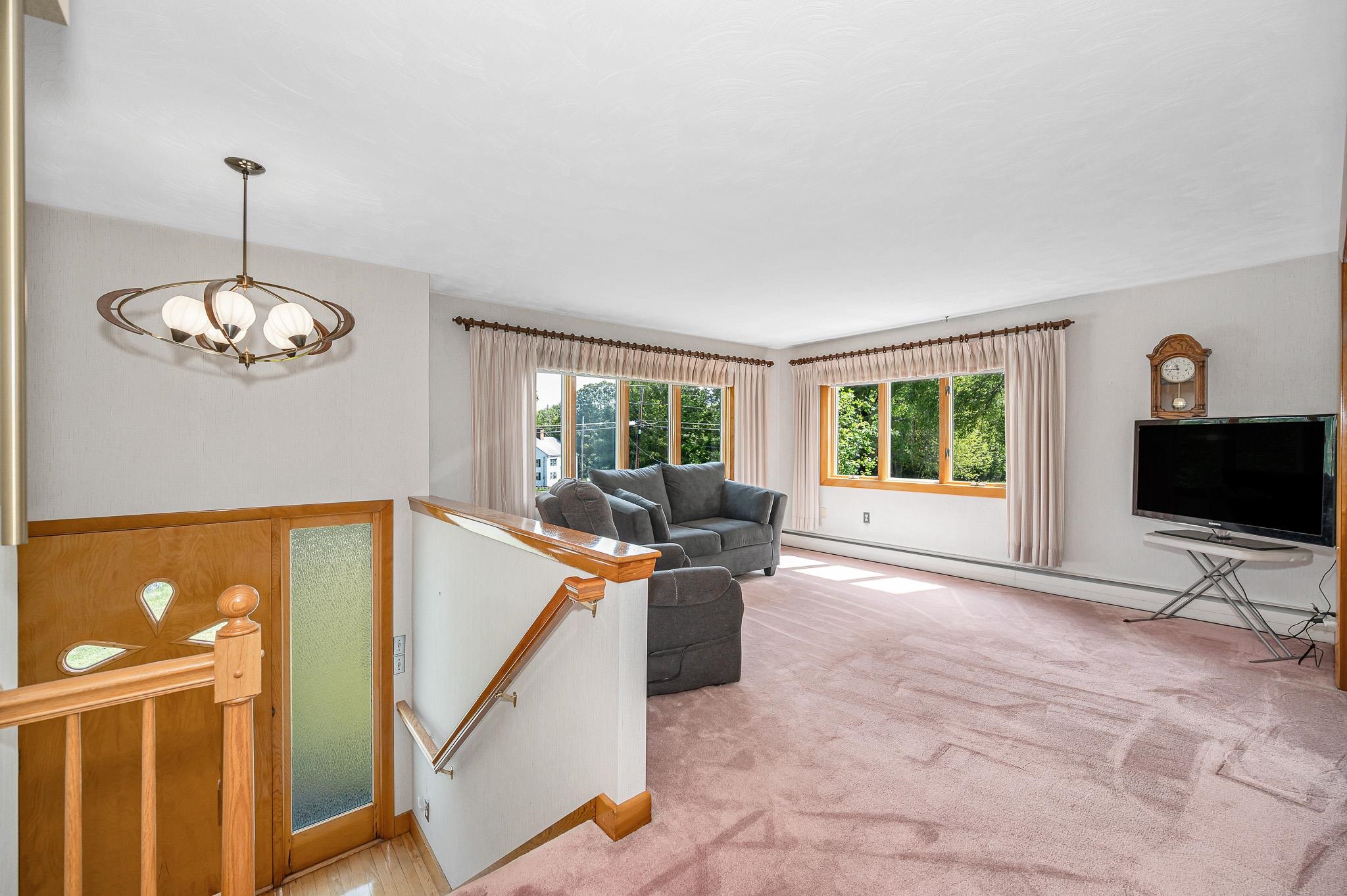 28 Ledge Road