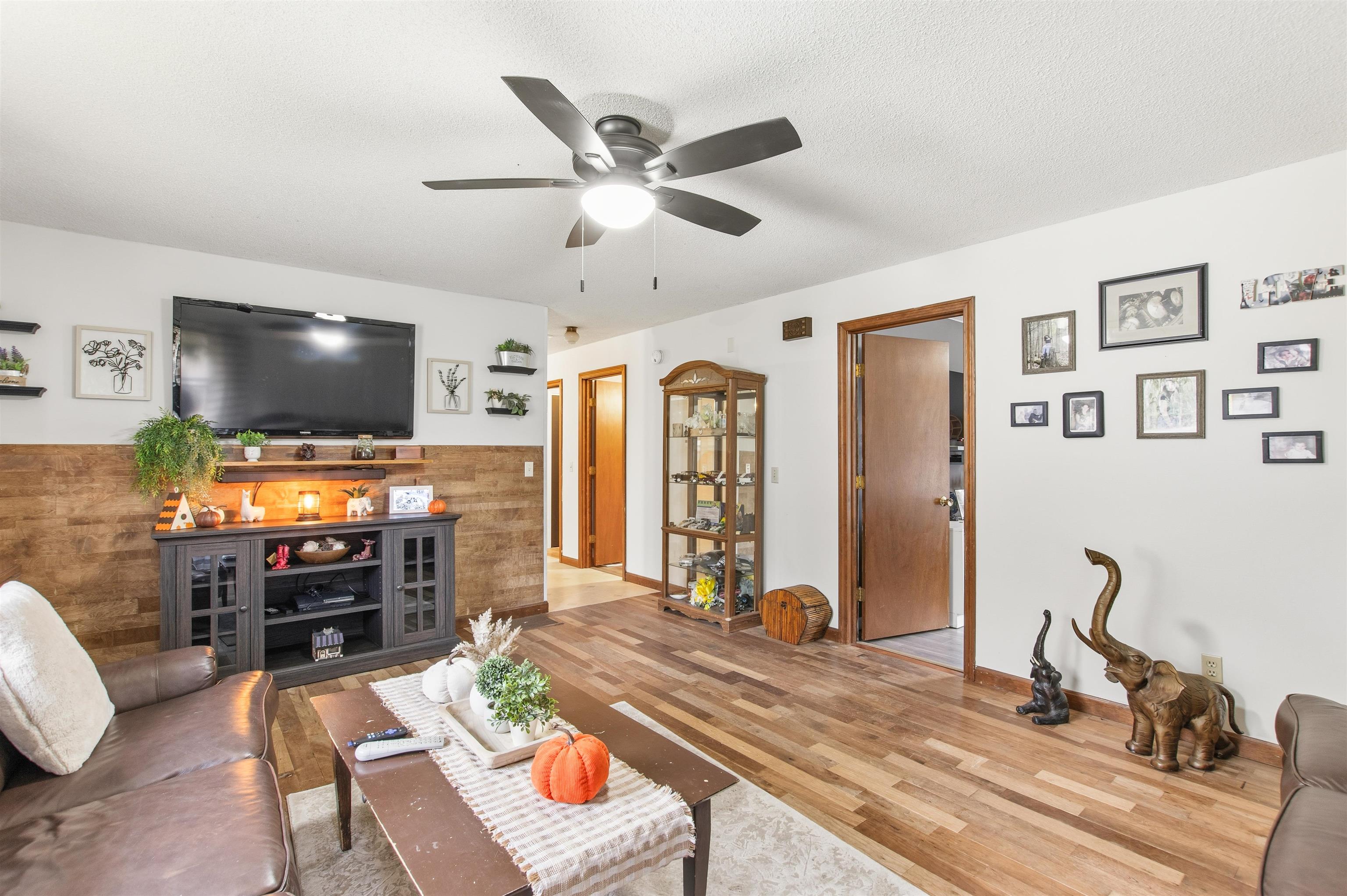 2016 Hinman Settler Road