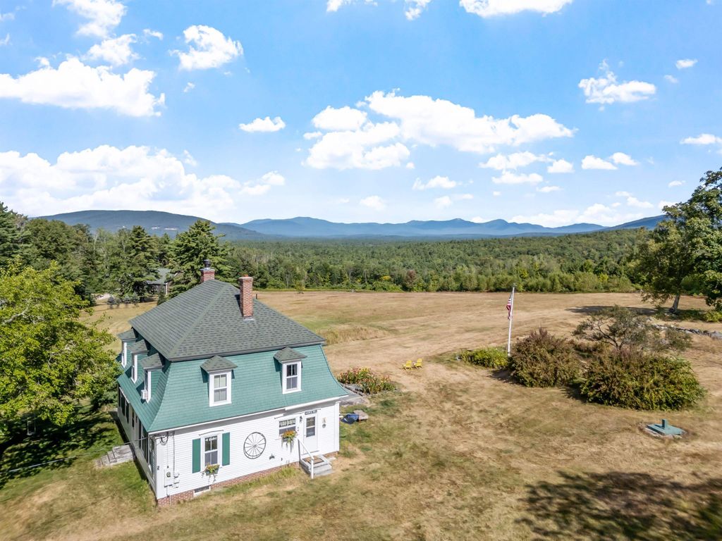 Photo of 5 Ferry Road, Moultonborough, NH 03254 (MLS # 5079365)