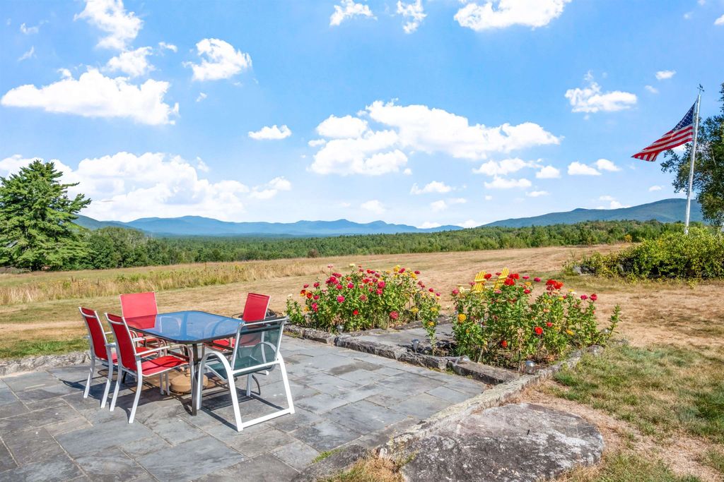 Photo of 5 Ferry Road, Moultonborough, NH 03254 (MLS # 5079365)