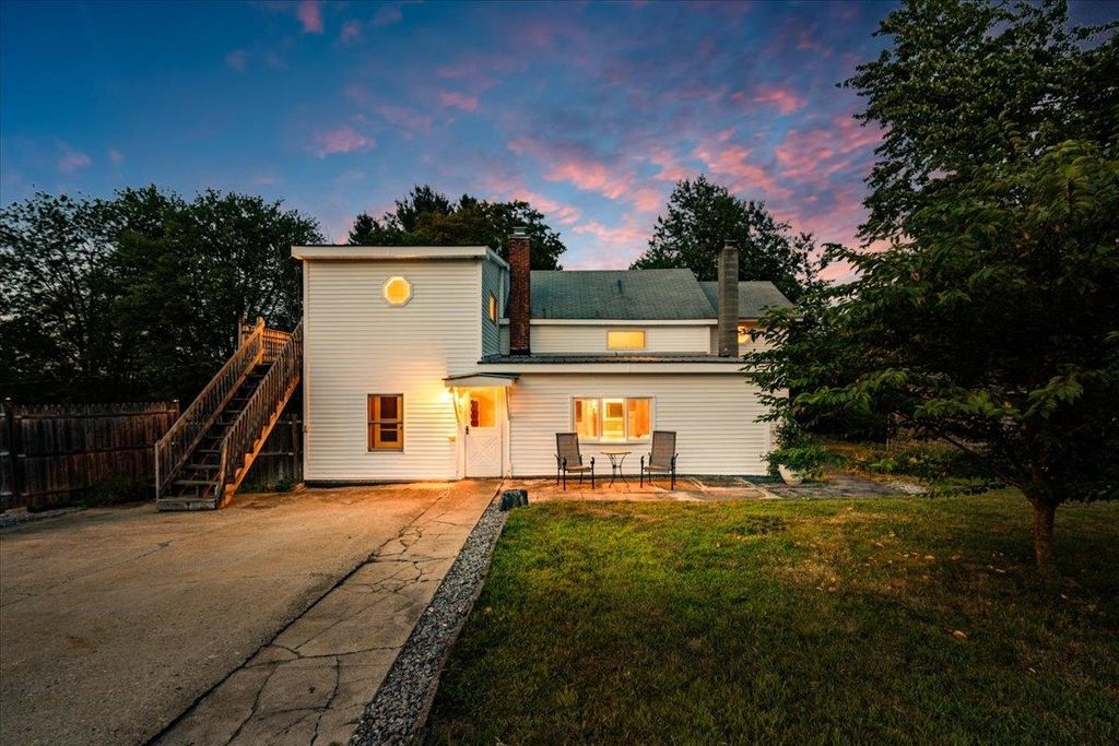 Photo of 58 Violet Street, Manchester, NH 03102 (MLS # 5063636)
