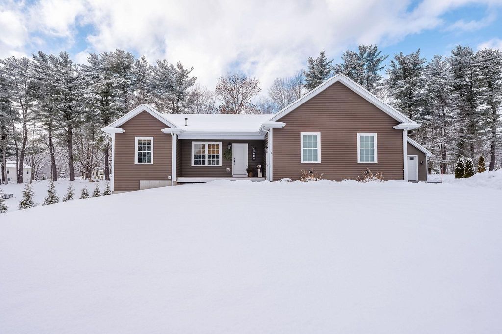Photo of 3 Windhaven Road, Rochester, NH 03867 (MLS # 5074406)