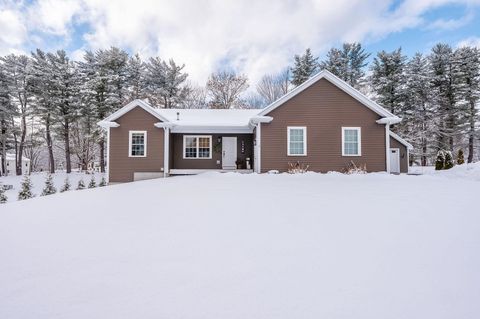 Photo of 3 Windhaven Road, Rochester, NH 03867 (MLS # 5074406)