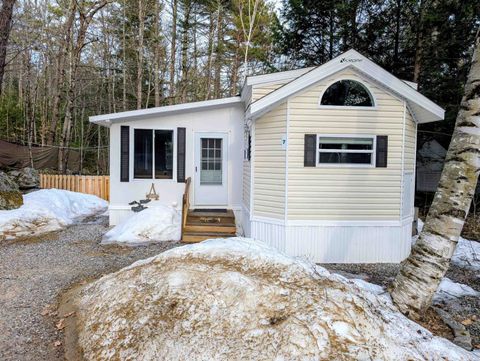 7 Ledges Road (aka Unit 79) Holderness NH 03245