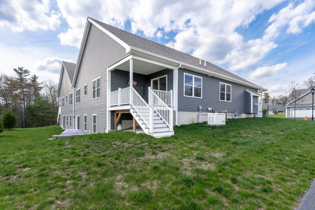 Photo of 2 Strawberry Lane, Hooksett, NH 03106 (MLS # 5087357)
