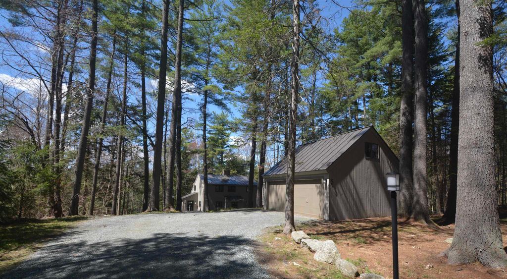 Photo of 5 Auburn Brae, Grantham, NH 03753 (MLS # 5086761)