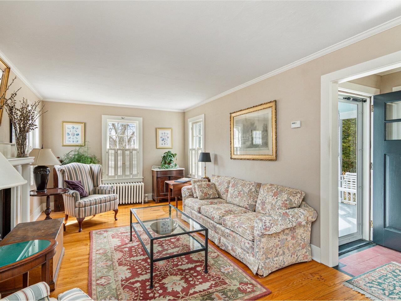 16 White Place