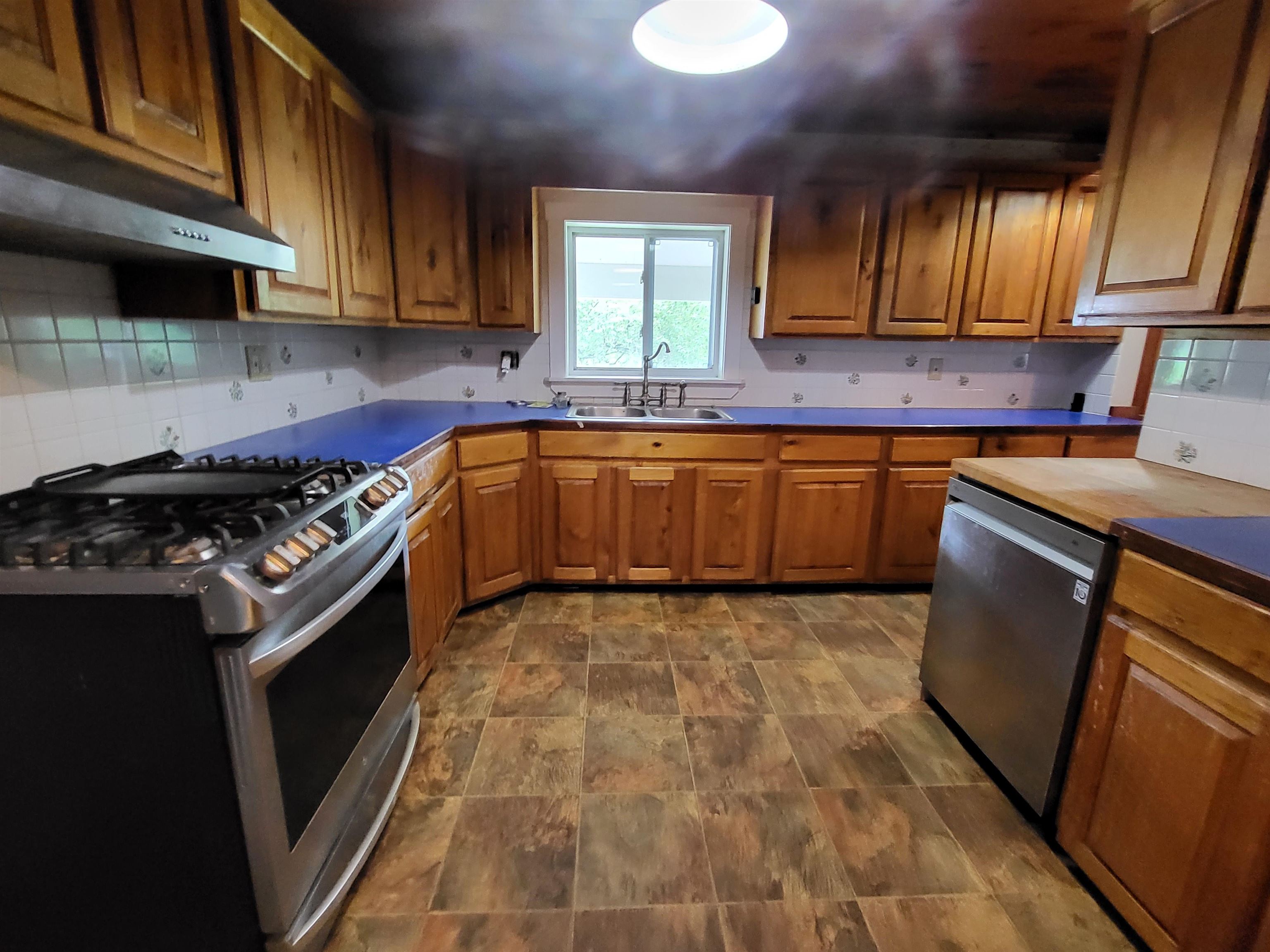 Fayston, Vermont 05660, United States, 3 Bedrooms Bedrooms, ,1 BathroomBathrooms,Residential,Pending,133478