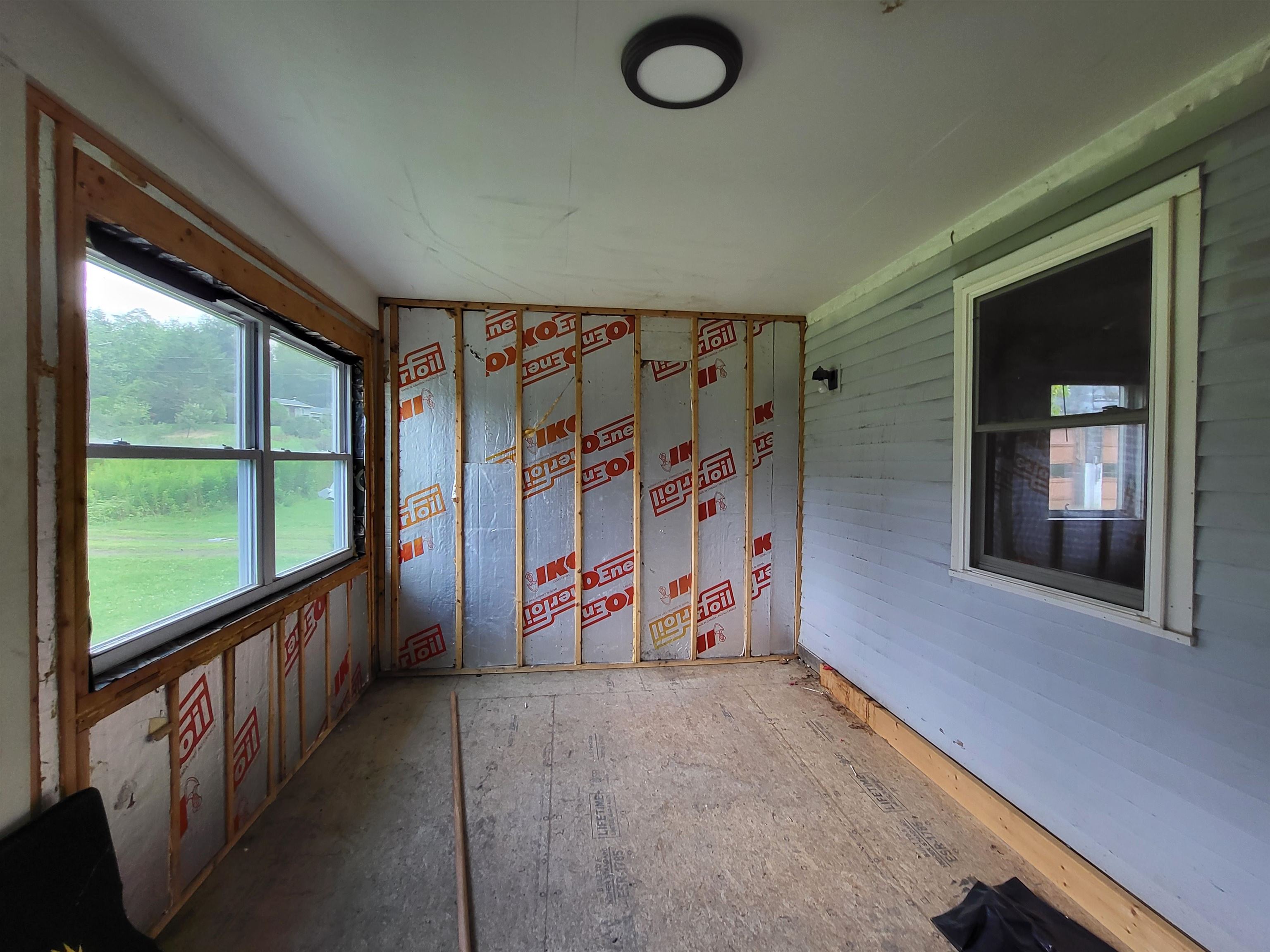 Fayston, Vermont 05660, United States, 3 Bedrooms Bedrooms, ,1 BathroomBathrooms,Residential,Pending,133478