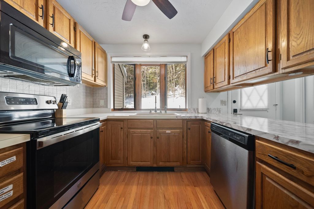 Photo of 21 Village West Drive #14, Alexandria, NH 03222 (MLS # 5075821)