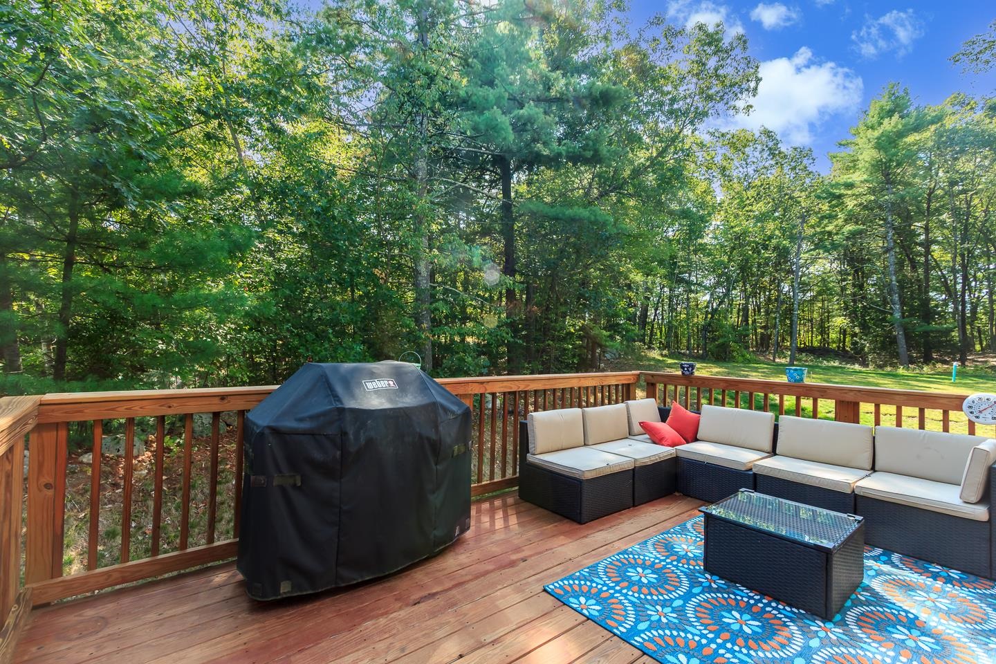 Sandown, New Hampshire 03873, United States, 3 Bedrooms Bedrooms, ,3 BathroomsBathrooms,Residential,Active,237964