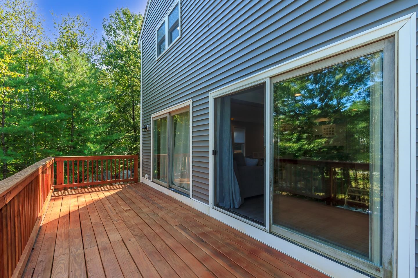 Sandown, New Hampshire 03873, United States, 3 Bedrooms Bedrooms, ,3 BathroomsBathrooms,Residential,Active,237964