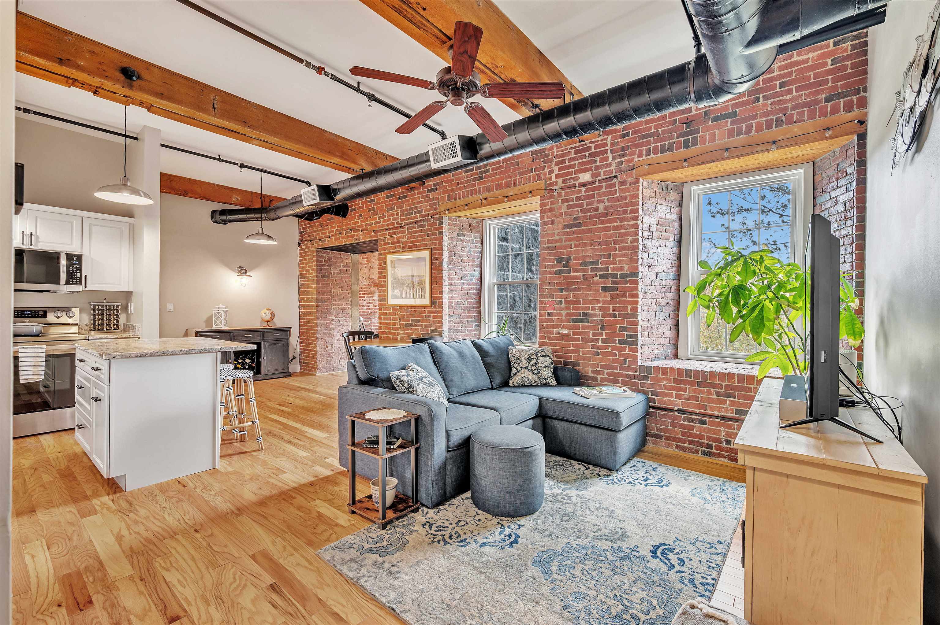 6 Bay Road 12