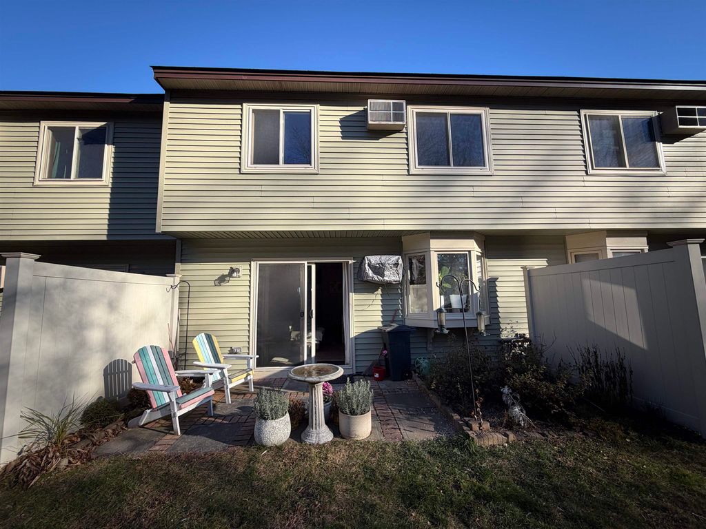 Photo of 38 Tideview Drive, Dover, NH 03820 (MLS # 5071560)