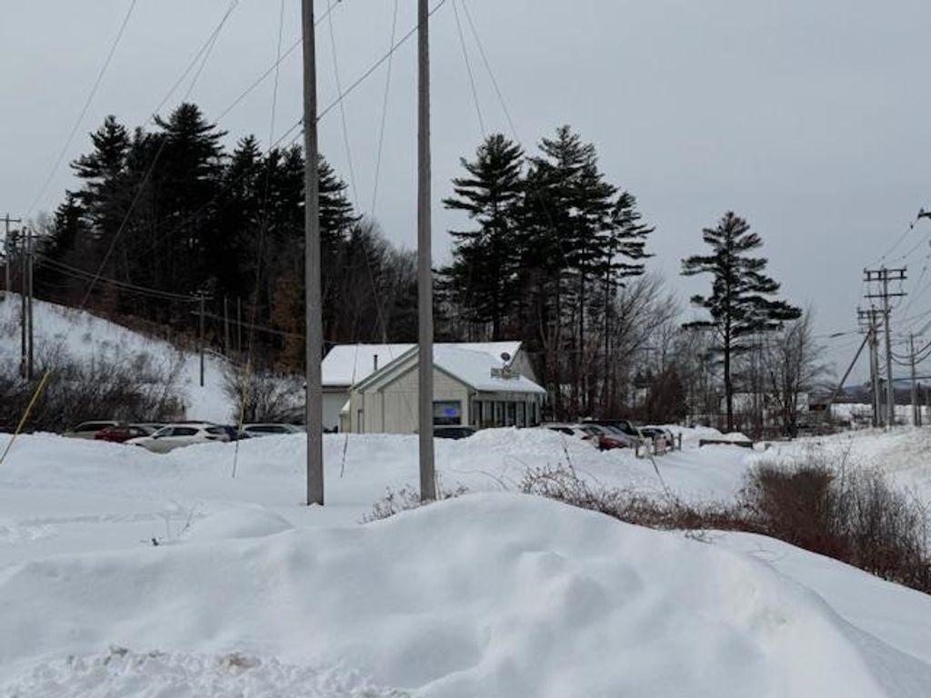 Photo of 14571467 Lake Shore Road, Gilford, NH 03249 (MLS # 5029314)