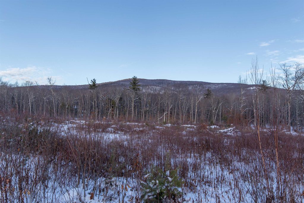 Photo of 525 Governor Wentworth Highway, Moultonborough, NH 03254 (MLS # 5073668)