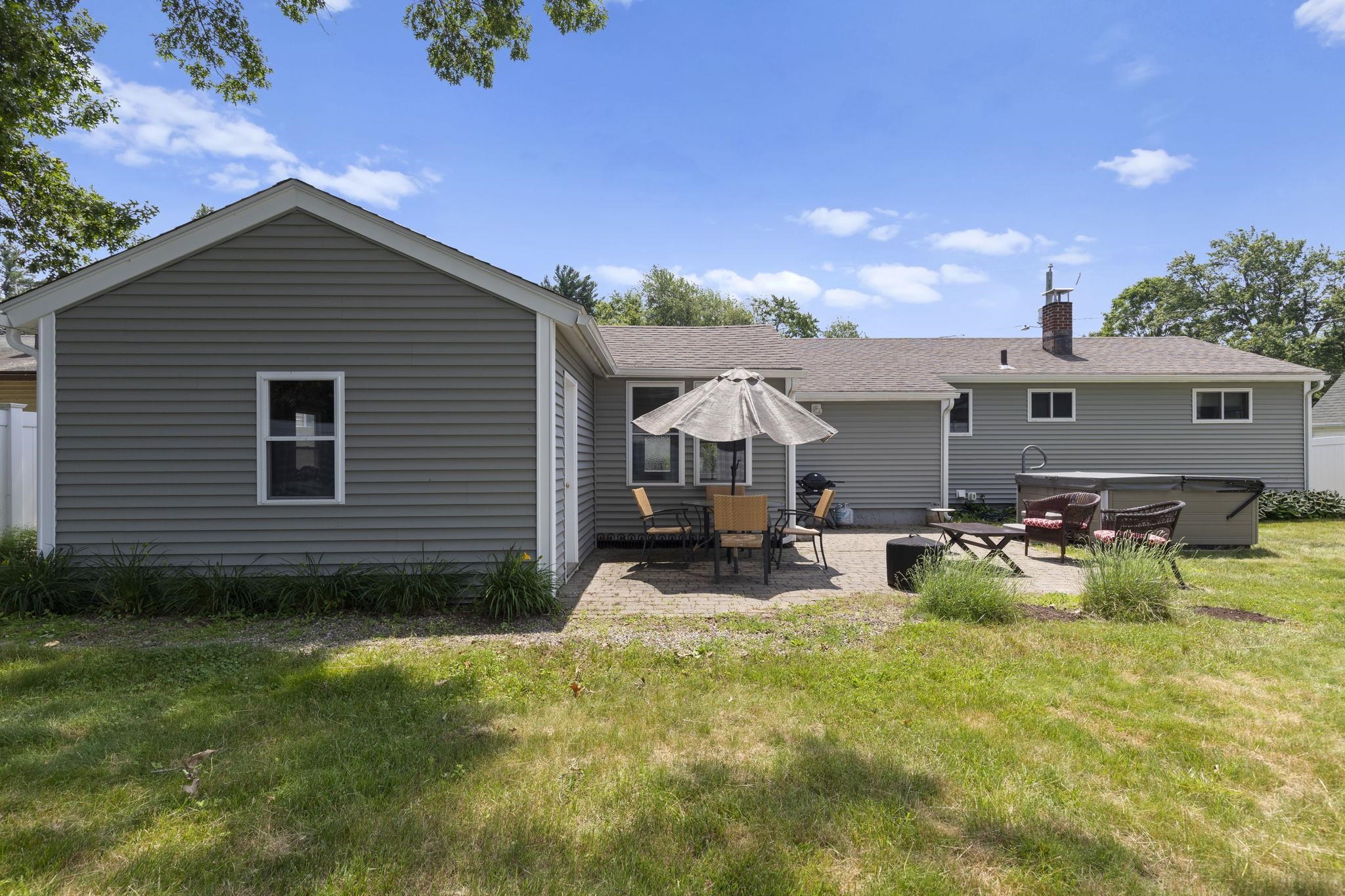 2 Wedgewood Road