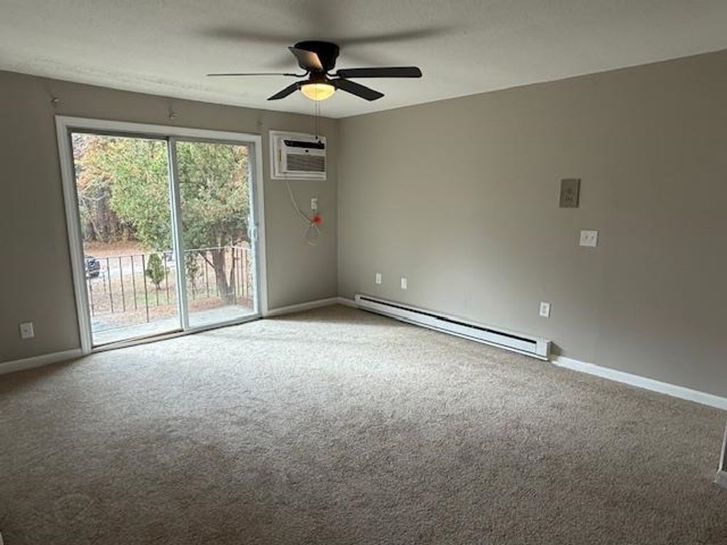 Photo of 1 Charleston Street, Londonderry, NH 03053 (MLS # 5067508)