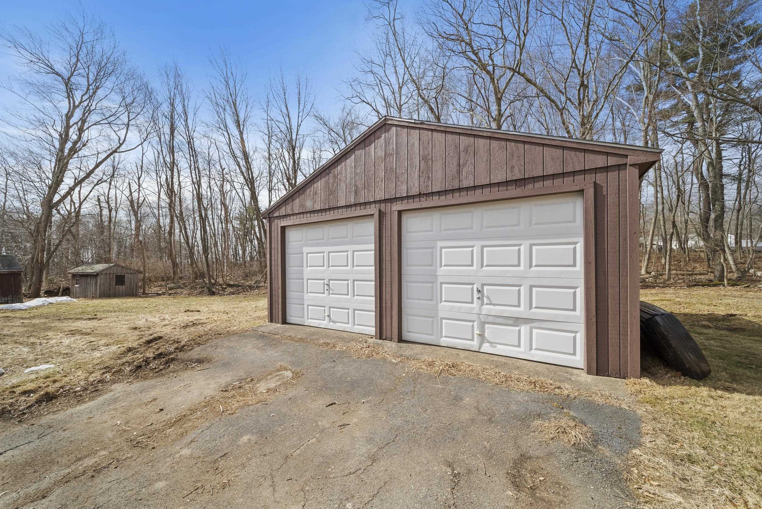 4 Meadow Lane