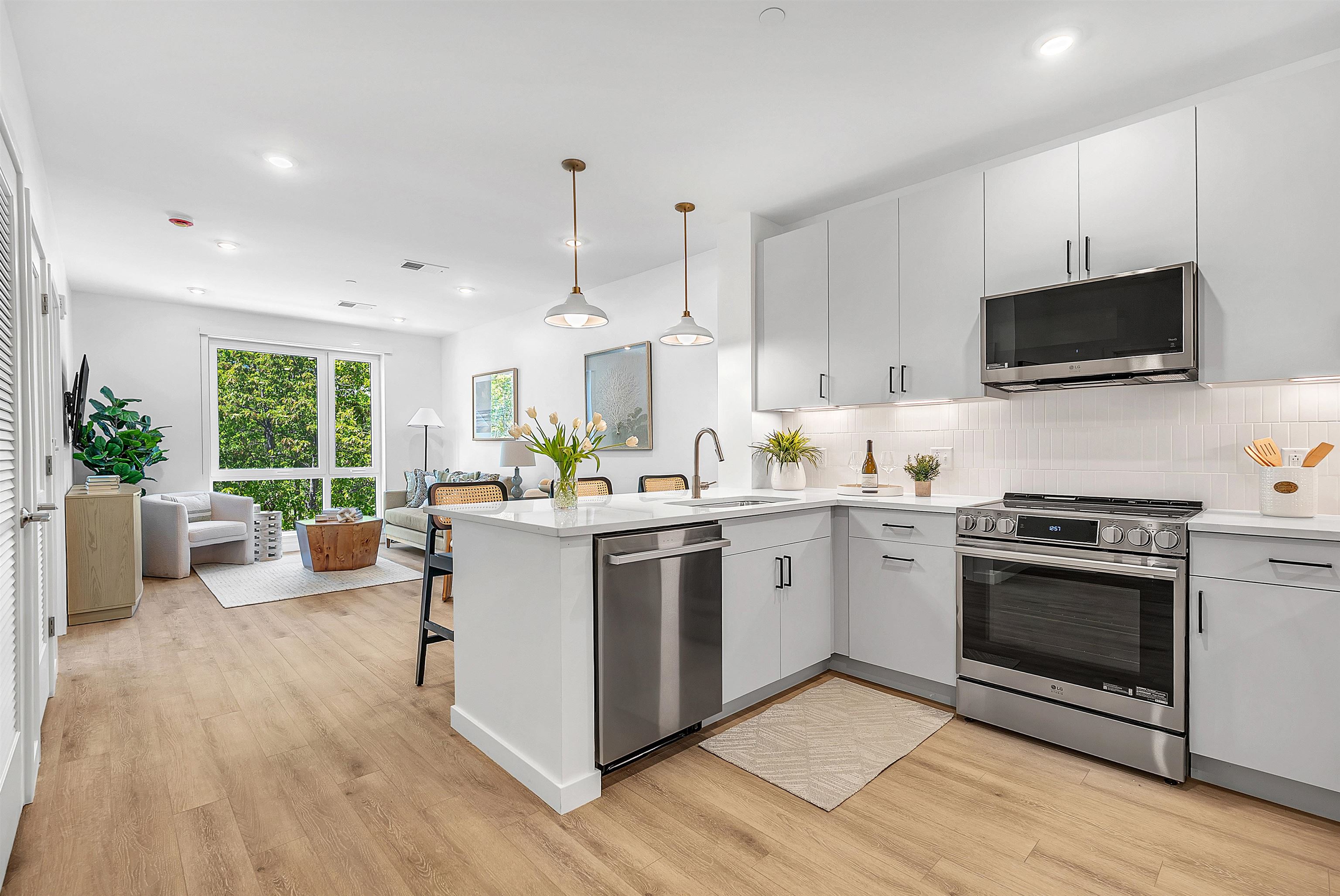 80 Constitution Avenue 307