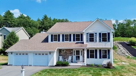 Photo of 15 Empire Circle, Hudson, NH 03051 (MLS # 5056366) Photo of 15 Empire Circle, Hudson, NH 03051 (MLS # 5056366)