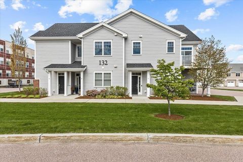 Property photo of 132 Stillwater Lane 7, Williston, VT 05495
