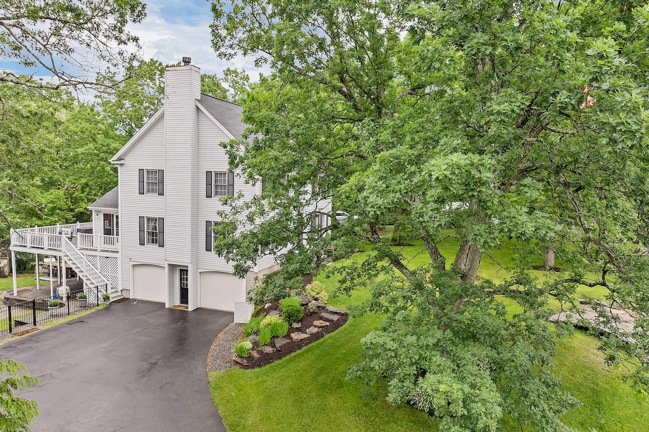31 Wood Hill Drive