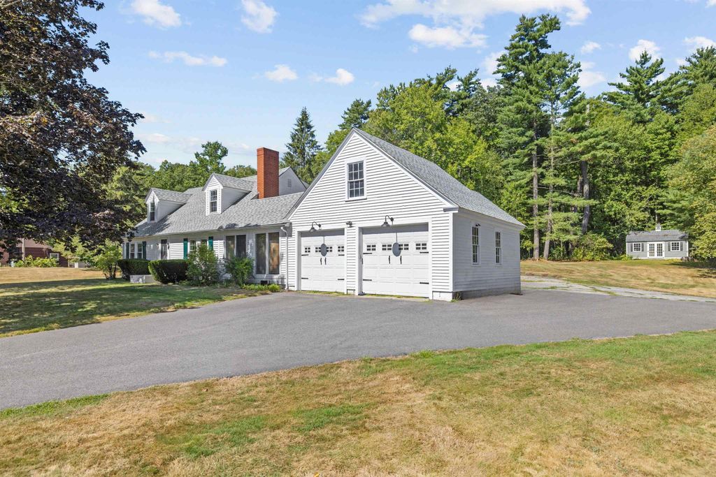 Photo of 508 Buck Street, Pembroke, NH 03275 (MLS # 5058380)