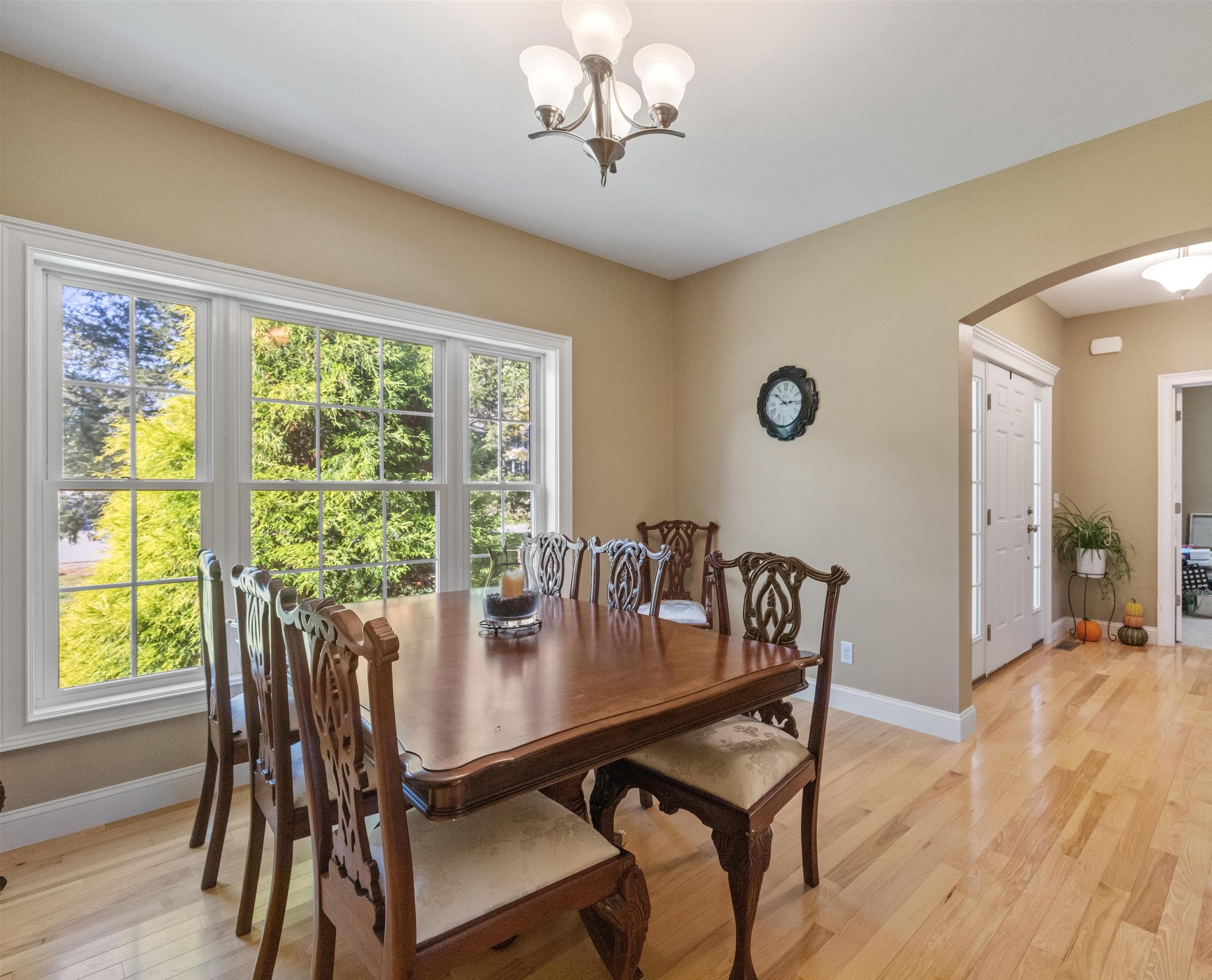 Auburn, New Hampshire 03032, United States, 4 Bedrooms Bedrooms, ,3 BathroomsBathrooms,Residential,Active,224345