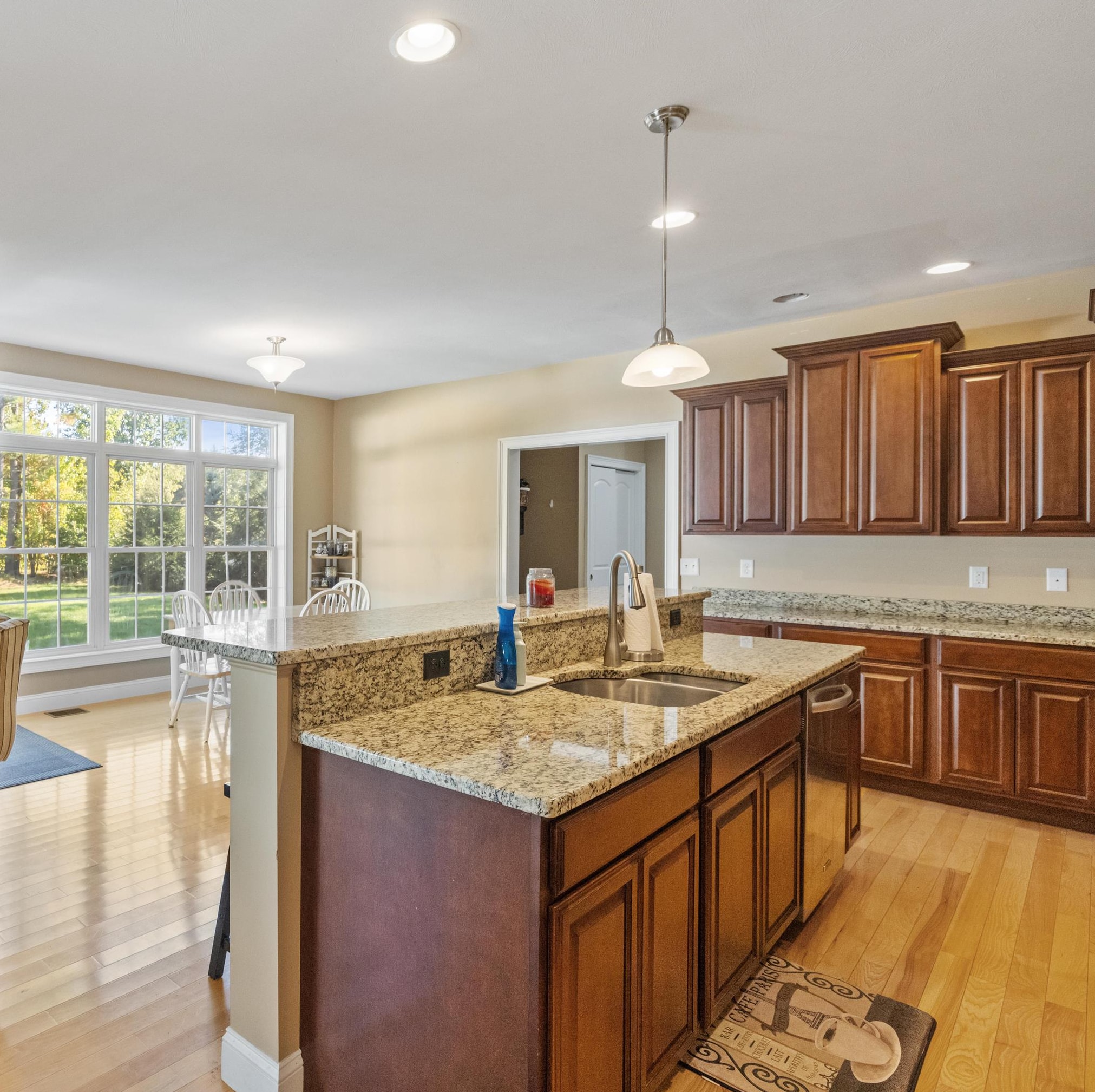 Auburn, New Hampshire 03032, United States, 4 Bedrooms Bedrooms, ,3 BathroomsBathrooms,Residential,Active,224345