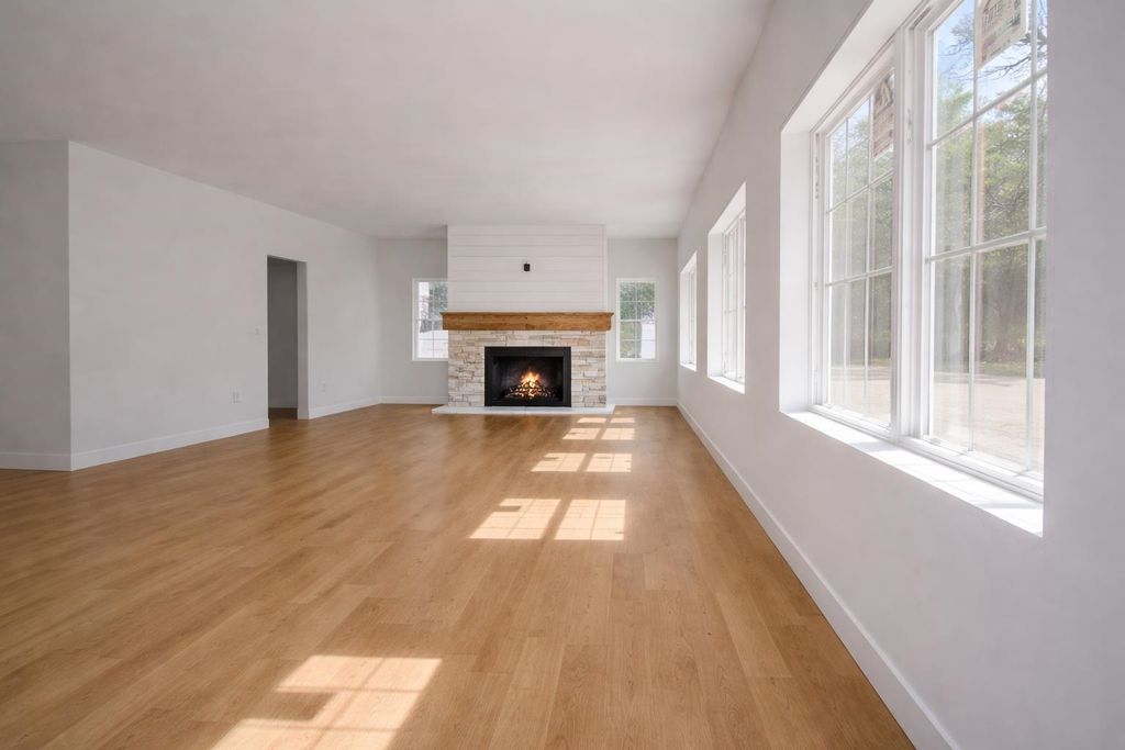 Photo of 144 South Mast Street, Goffstown, NH 03045 (MLS # 5080696)