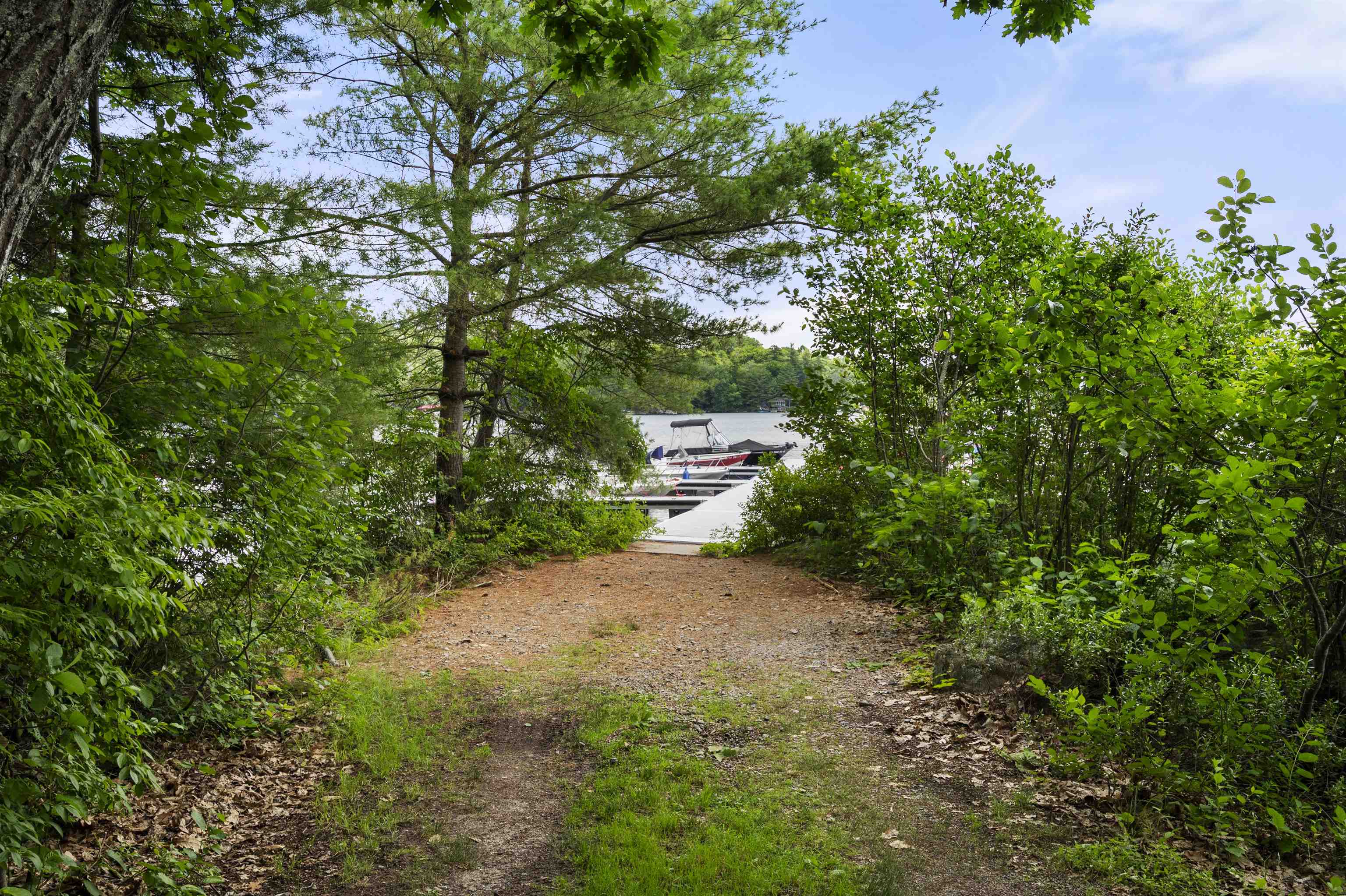 484 Long Island Road