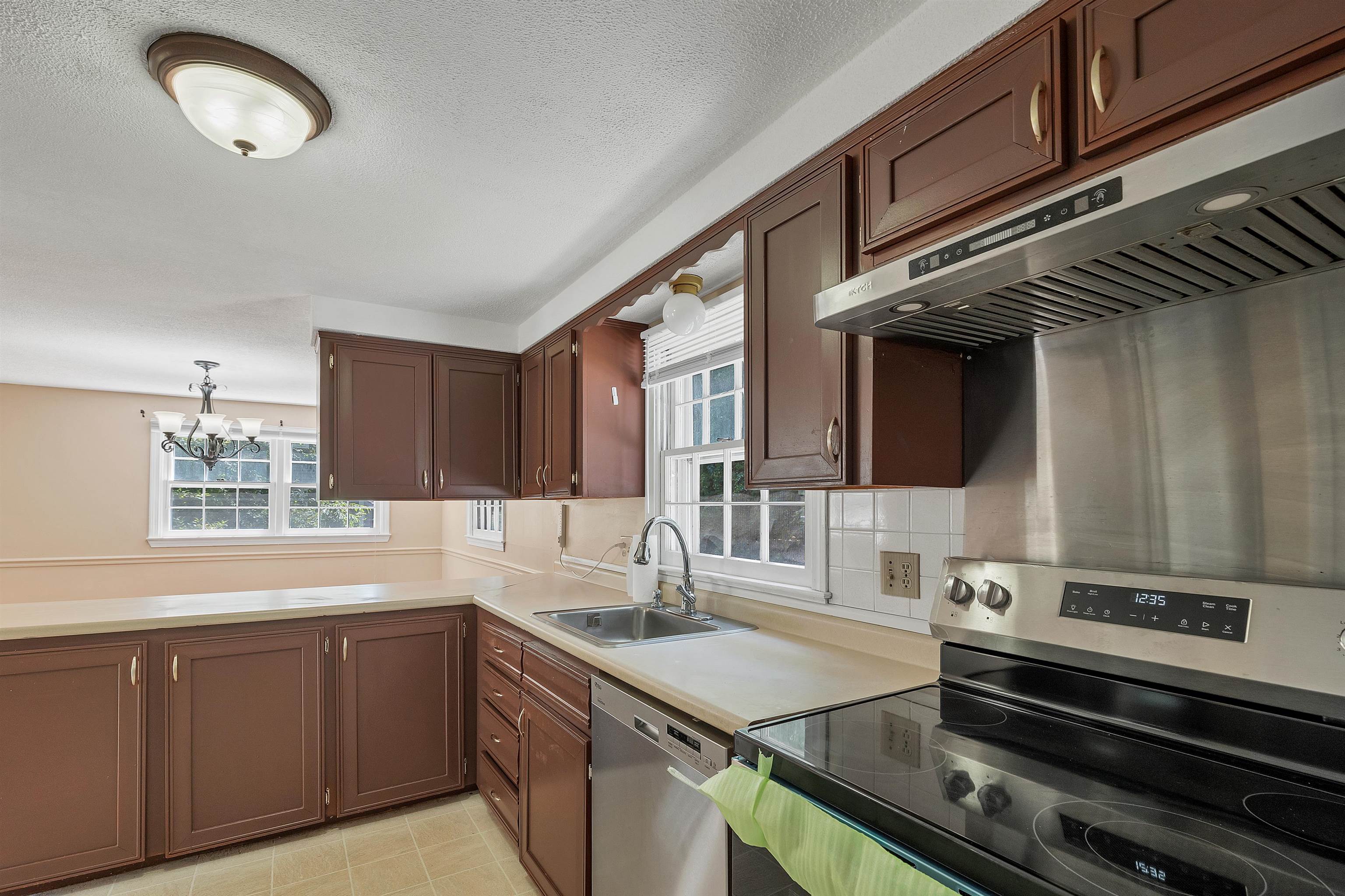 3 Stoney Brook Road