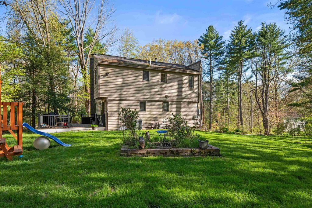 Photo of 9 Garrison Lane, Madbury, NH 03823 (MLS # 5089127)