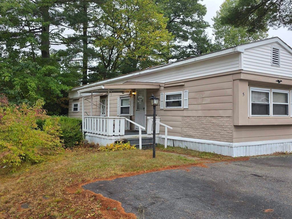 Photo of 5 Highridge Trail, Concord, NH 03301 (MLS # 5063561)