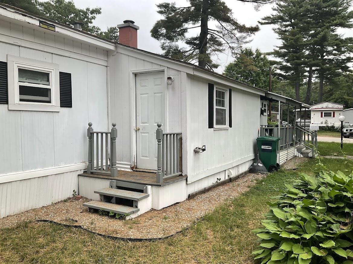48 Robbins Street