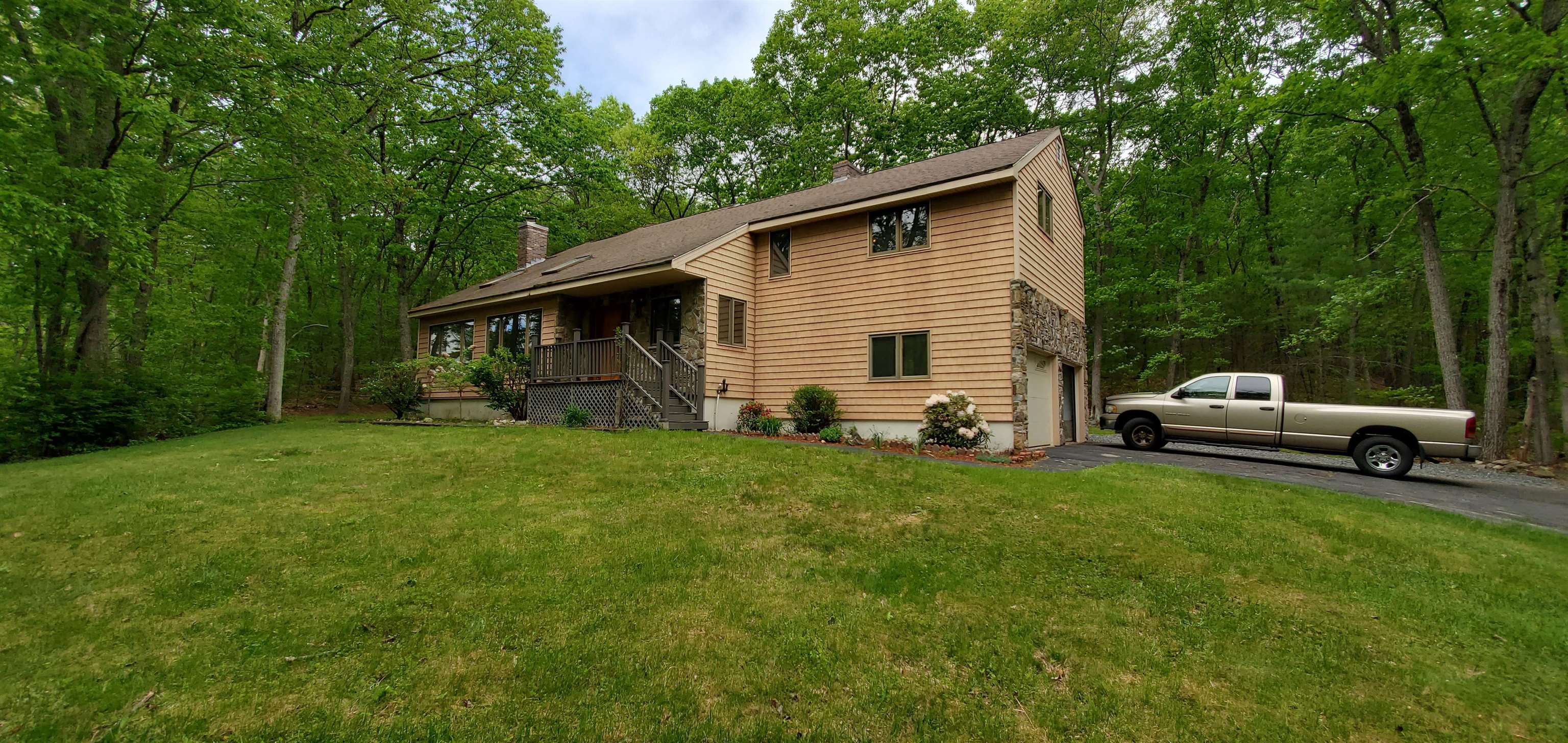 Windham, New Hampshire 03087, United States, 3 Bedrooms Bedrooms, ,3 BathroomsBathrooms,Residential,Active,134106