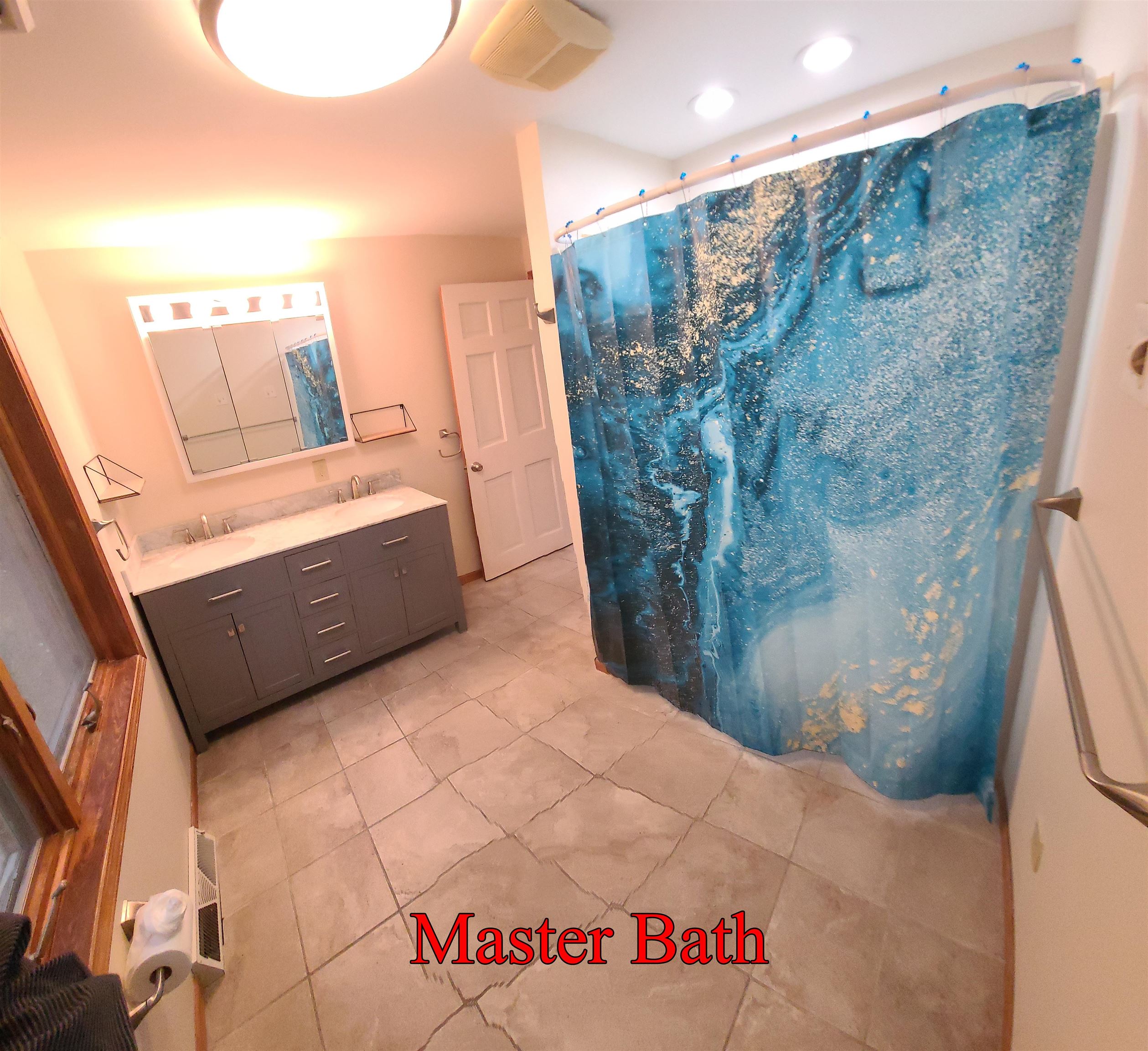 Windham, New Hampshire 03087, United States, 3 Bedrooms Bedrooms, ,3 BathroomsBathrooms,Residential,Active,134106